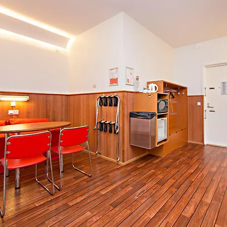 Omena Humalistonkatu 3* Turku