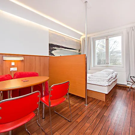 Omena Humalistonkatu Hotel 3*