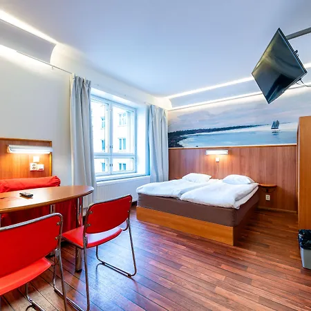 Omena Humalistonkatu Hotel 3*