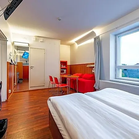 Omena Humalistonkatu Hotel 3*