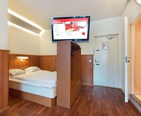 Omena Humalistonkatu 3*