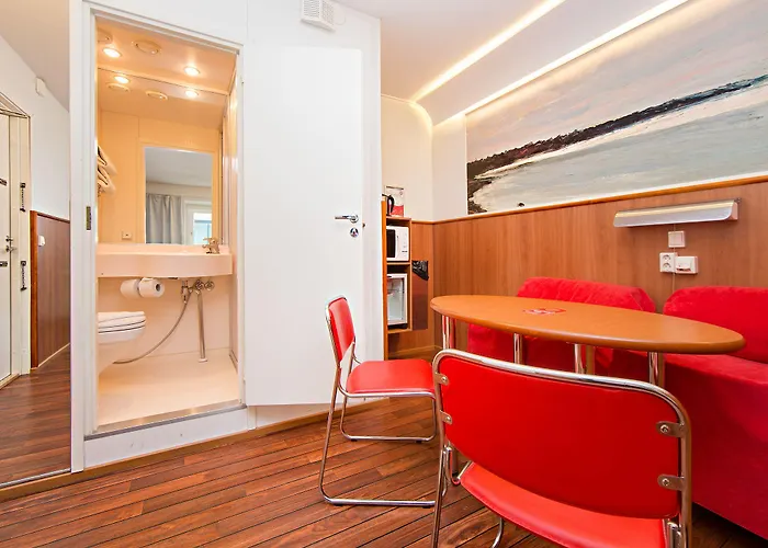 Omena Humalistonkatu توركو