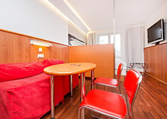 Omena Humalistonkatu 3*