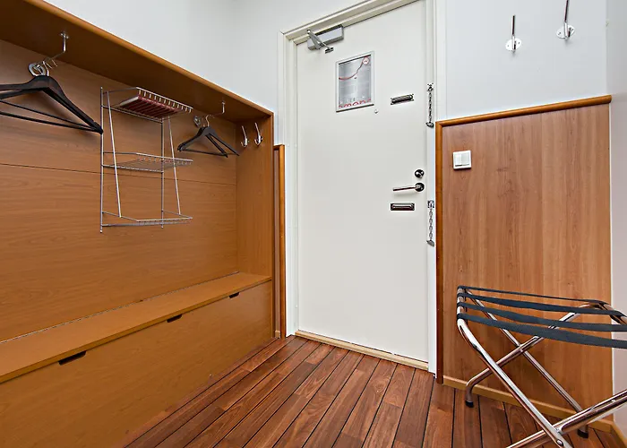 Omena Humalistonkatu 3*