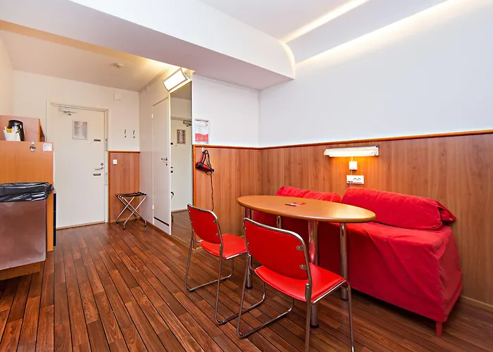 Omena Humalistonkatu فندق 3*