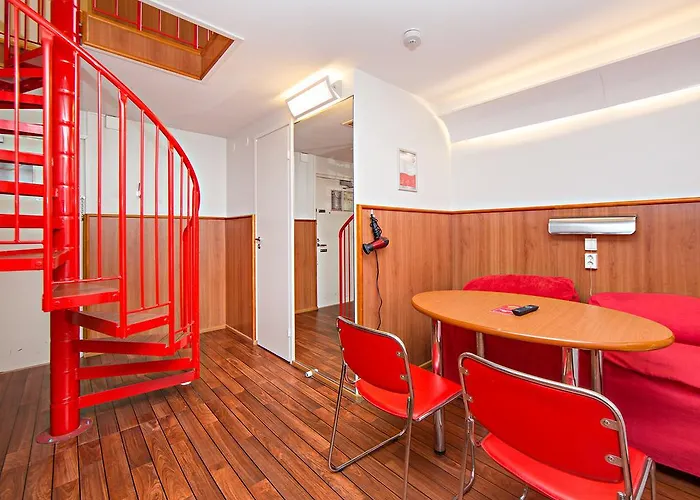 Omena Humalistonkatu توركو