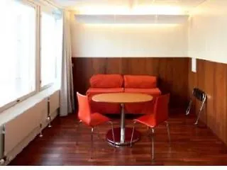 فندق Omena Humalistonkatu 3*