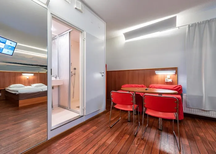 Omena Humalistonkatu فندق